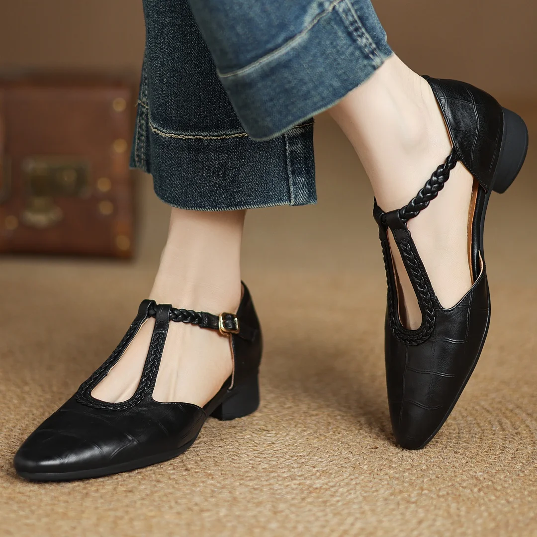 Danielle | Classic Strap Shoes