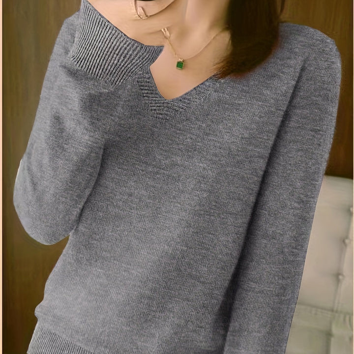 Selene | Soft V-Neck Sweater